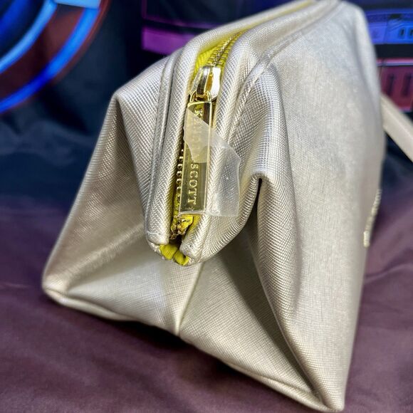 NWT Kendra Scott Dopp Kit Cosmetic Case Silver Zippered Pouch - Picture 7 of 11